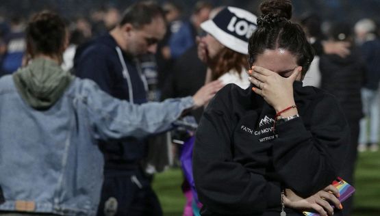 Gimnasia-Boca, le spaventose immagini degli scontri e del lancio di lacrimogeni: tifosi bloccati dal gas