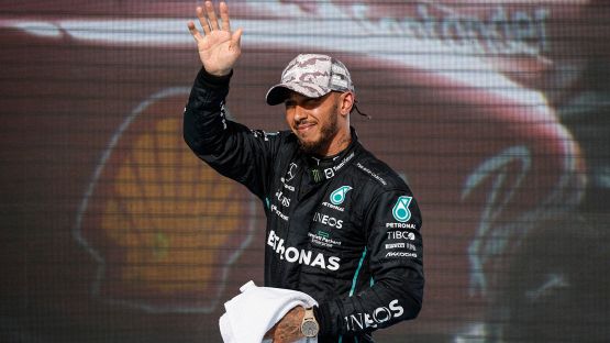 F1, Hamilton si espone sul rinnovo e lancia una frecciata a Russell