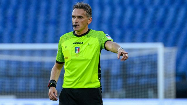 Serie A, arbitri dell'11a giornata. Irrati per Roma-Napoli, Valeri per Fiorentina-Inter