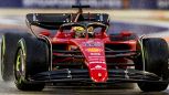 F1 Gp Singapore: Charles Leclerc in pole, Verstappen resta senza benzina