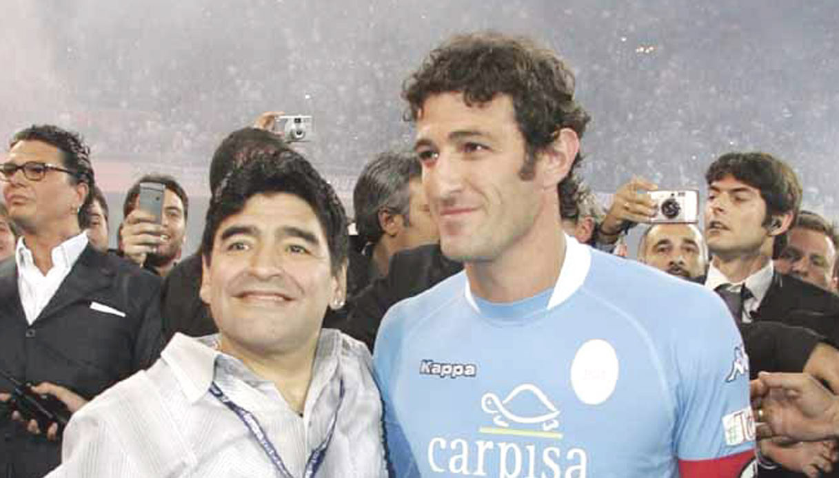 Ciro Ferrara parte per rendere omaggio a Maradona la lettera