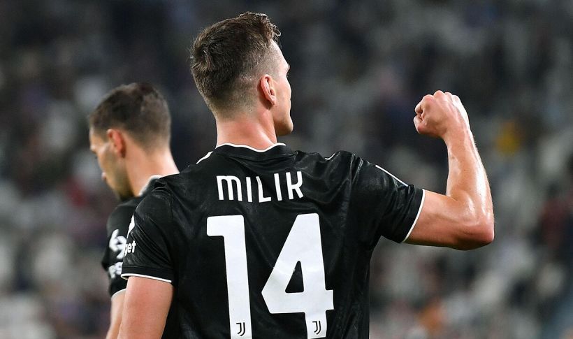 Juventus, il suggerimento social di Milik ad Allegri scatena i tifosi sui social