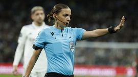 Mondiali: Primo arbitro donna, chi è Frappart che dirigerà Germania-Costa Rica