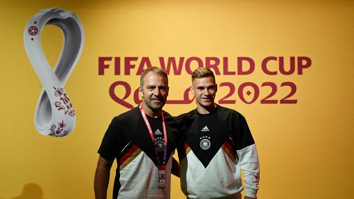 Qatar 2022, Flick: “Pronti ad assorbire le ammonizioni pur di esporre la fascia One Love”