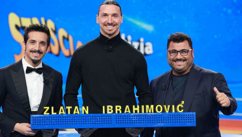 Zlatan Ibrahimovic, l'esordio a Striscia: il ricordo commosso di Mino Raiola. E affossa la Rai dei Mondiali