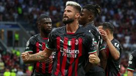 Champions League: Milan agli ottavi, i tifosi esaltano il comandante silenzioso
