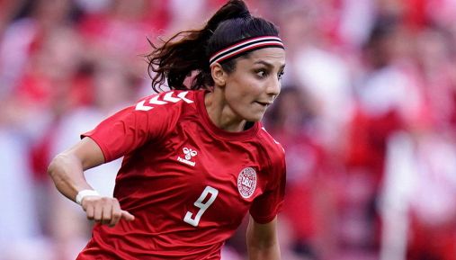 Nadia Nadim rompe il silenzio sull'improvviso abbandono dello studio durante Danimarca-Tunisia: la madre morta in un incidente