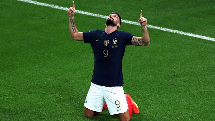 Mondiali: Giroud re dei due mondi, ma il rinnovo col Milan fa tremare i tifosi