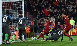 Liverpool-Napoli, la moviola: Focus su rigore negato e gol annullato col Var