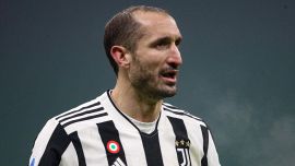 Juve, il messaggio whatsapp di Chiellini sulla chat dei giocatori: silenzio sulla manovra stipendi