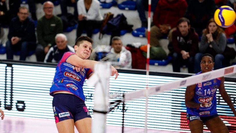 Volley femminile – Serata di grandi sorrisi: Chieri campione, Novara in semifinale