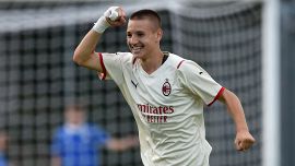 Milan, Camarda contro la Fiorentina: c’è la deroga Figc per il 15enne bomber della Primavera