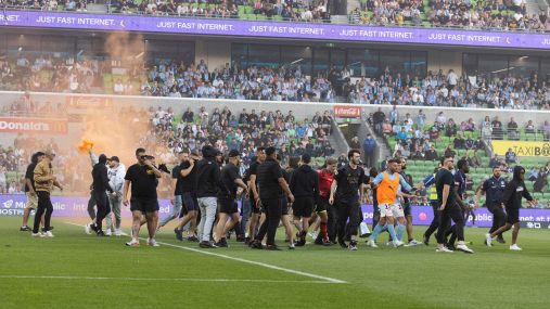 Shock in Australia: incidenti nel derby di Melbourne tra FC e Victory