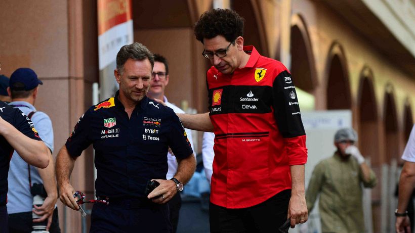 F1, Horner commenta le voci per il dopo Binotto: ironia sulla Ferrari