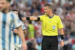 Argentina-Croazia: Orsato fa sempre discutere, Messi fa impazzire Adani e i "cammelli"