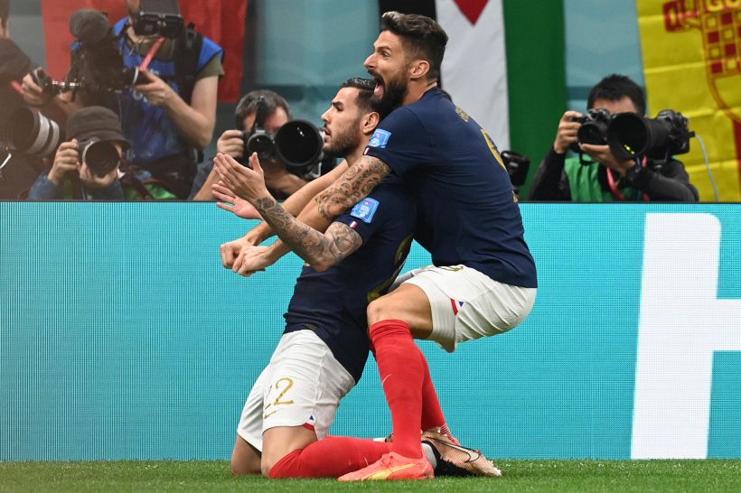 Francia in finale, il gol di Theo e il dato che incorona il Milan: è derby sui social