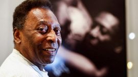 Pelè resta grave, Romario chiede scusa alla Perla Nera e prega per lui