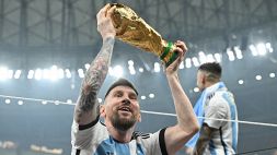 Qatar 2022, Xavi e Laporta si congratulano con Leo Messi
