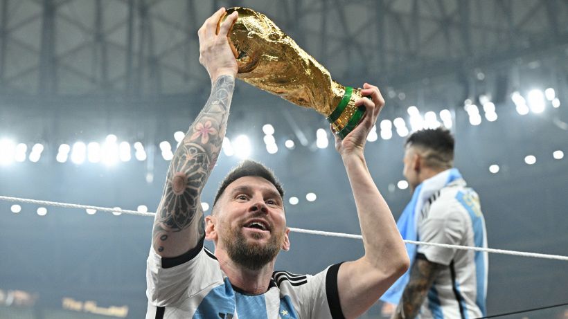 Qatar 2022, Xavi e Laporta si congratulano con Leo Messi
