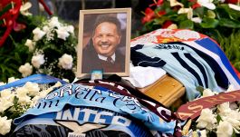 Sinisa Mihajlovic e la cura sperimentale nella fase finale a Bergamo contro la leucemia. Funerali alle 11