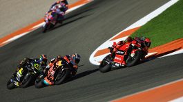 MotoGP: in arrivo tante novità dalla F1 ma i piloti rifiutano la radio