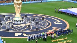 Mondiali, cosa resterà di Qatar 2022: L’inno silenzioso, la fascia, il maxi-recupero