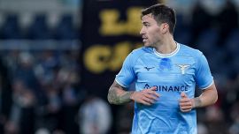 Derby Lazio-Roma, bufera su Romagnoli dopo sfottò a Mourinho e Mancini 
