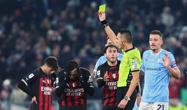 Lazio-Milan, la moviola: Focus sul rigore e sulle scuse dell'arbitro