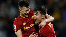 Roma, Mourinho quarto senza Zaniolo: Dybala e Abraham show. Le pagelle