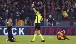 Roma-Fiorentina, la moviola: Focus sul rosso a Dodò contestato da Italiano