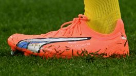 Bundesliga, Haller torna in campo: scarpe speciali per l'occasione