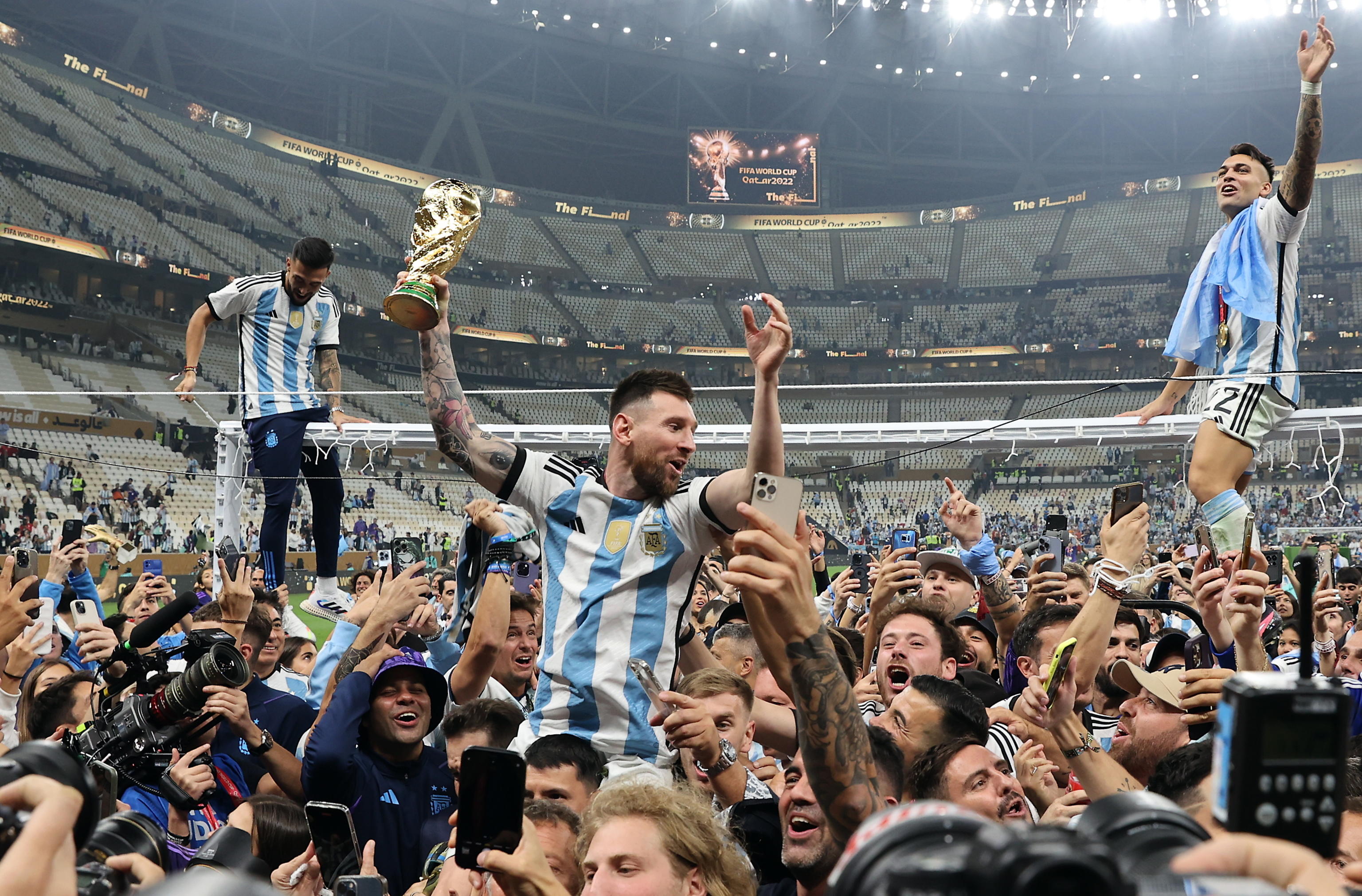 Mondiali, Messi e la Coppa del Mondo falsa: la storia