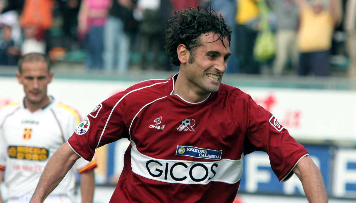 Nicola Amoruso con la maglia della Reggina