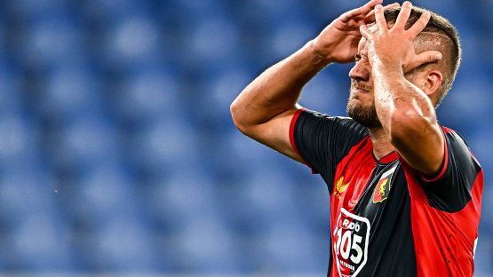 Serie B, cambia la classifica: Genoa penalizzato