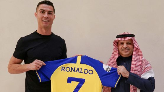 Arabia scatenata: big della Juventus in arrivo per CR7, un altro club vuole prendere Messi