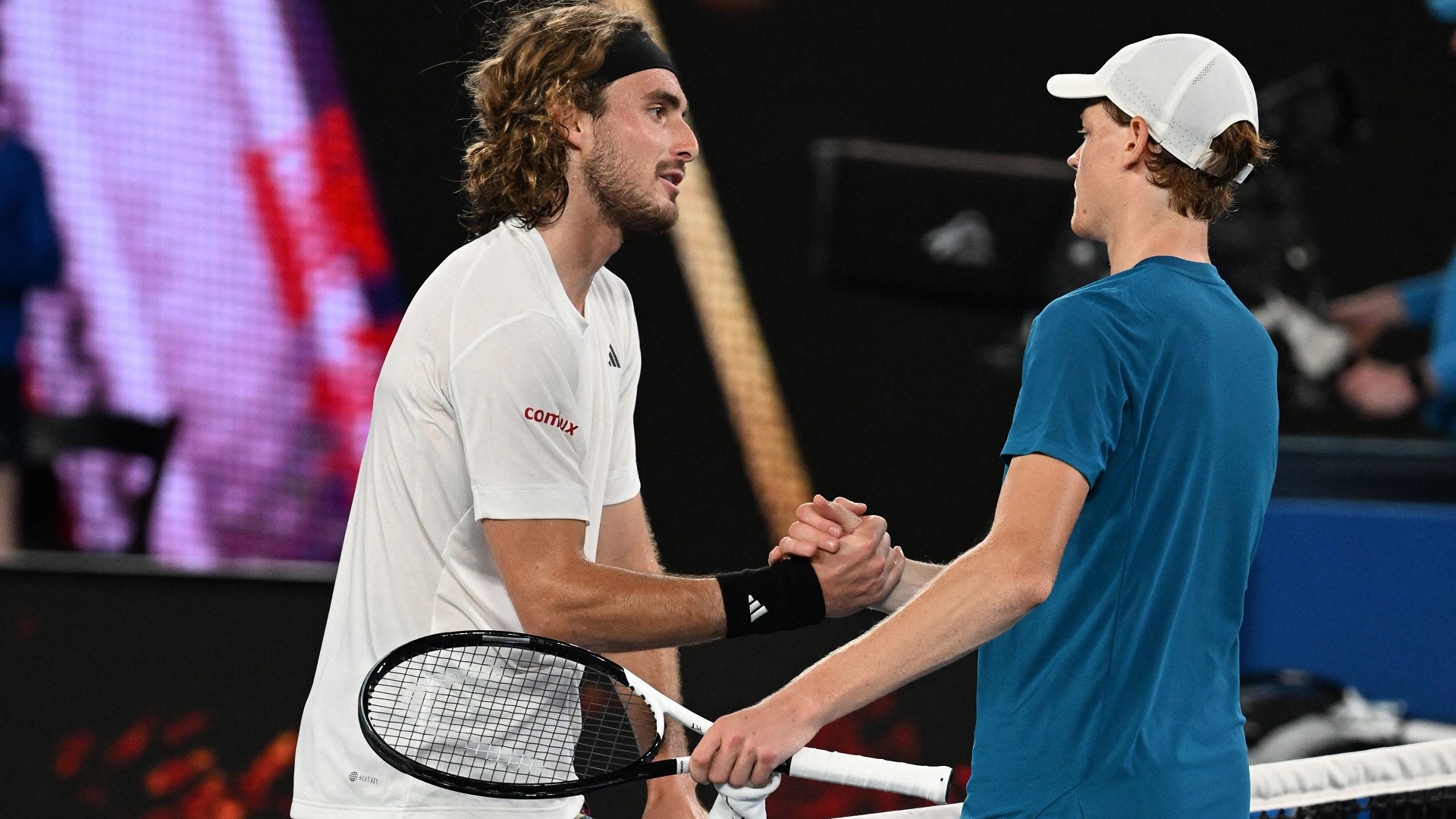 Tennis Atp Finals, Sinner-Tsitsipas a rischio: il greco si ferma in  allenamento, in preallarme Hurkacz