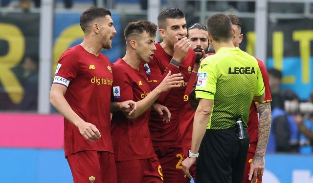 Spezia-Roma, la moviola: rigore negato ai giallorossi e manca un rosso