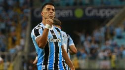 Suarez show, esordio con tripletta al Gremio