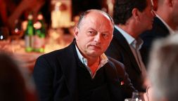 Ferrari, Vasseur dice tutto: l'anticipazione sulla gerarchia Leclerc-Sainz