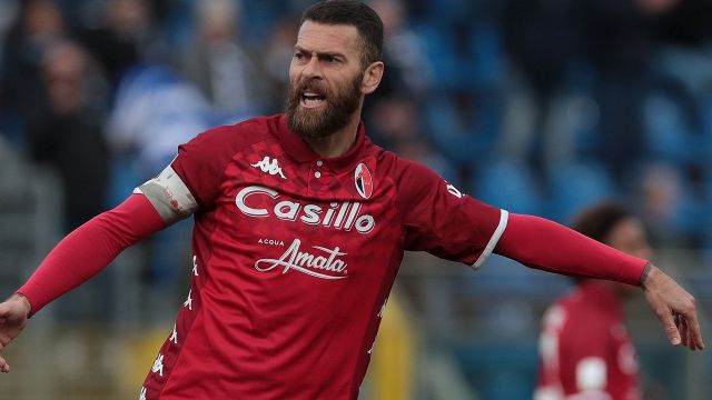 Serie B: Cagliari beffato a Bari, tris Perugia