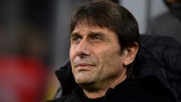 Tottenham, metà squadra chiede l'esonero di Conte