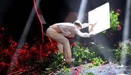 Sanremo 2023, la maleducazione e l'arroganza di Blanco: l'ex calciatore vittima del suo ego