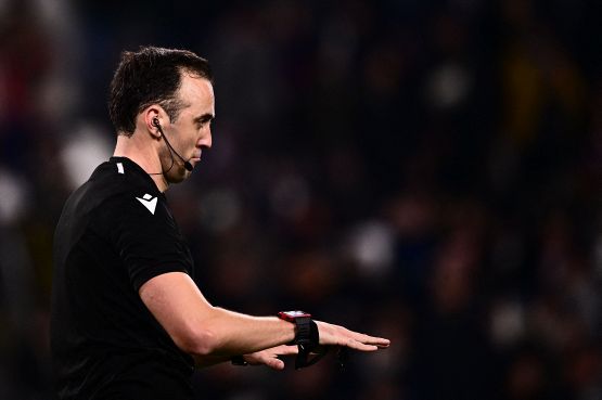 Juventus-Nantes: Vlahovic e Bonucci ingannati dall’arbitro, il video virale sul web