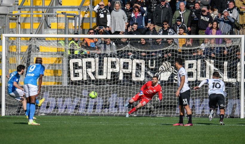 Spezia-Napoli, la moviola: Focus su rigore negato e gol annullato a Osimhen