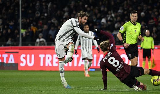 Juve, è il momento dei rinnovi: Locatelli firma e viene premiato anche Fagioli