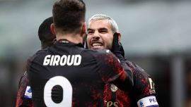 Milan-Atalanta 2-0 pagelle: Hernandez di corto Musso, Thiaw fa il muro. Leao irritante, San Siro fischia