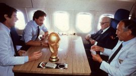 Sfregio ai campioni del Mondiale 1982: rubati da una mostra i guanti di Dino Zoff