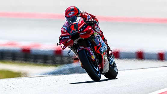 MotoGP Portogallo, Sprint Race a Bagnaia. Marquez terzo, Bastianini si fa male