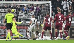 Juventus-Torino, moviola: Focus su mani Karamoh e gol-non gol di Danilo