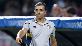 Serie B - Verso Reggina-Parma, Pecchia: "Amaranto in crisi? Non mi fido"